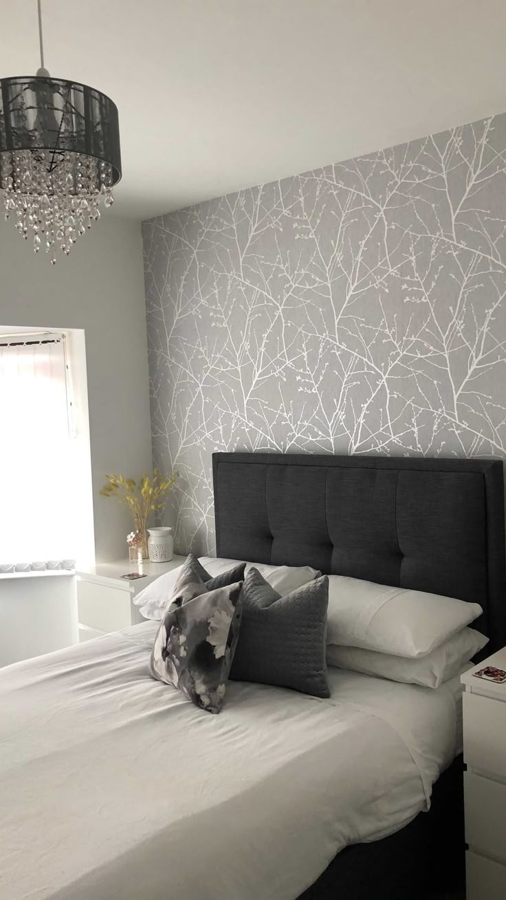 Wallpaper Fixing Work